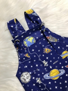 Jardineira Ilhós Astronauta Azul Marinho - comprar online