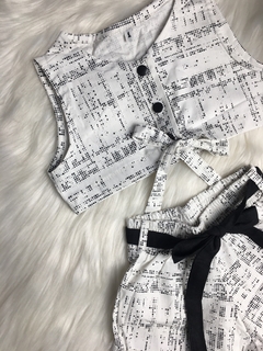 Conjunto Cropped com Short Branco e Preto - comprar online