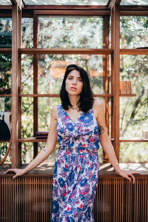 Musculosa-cala-estampa-azul-Milachemin.jpg