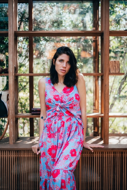 Musculosa-cala-estampa-celeste-Milachemin.jpg