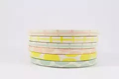 Plato borde recto, chico, cuadros amarillos - comprar online