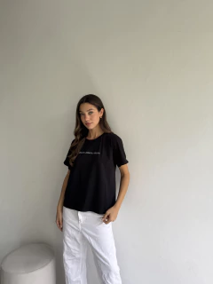 OFERTA X 2 - REMERA AMORE (info y stock disponible debajo de foto)