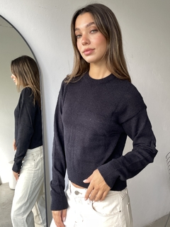 Imagen de SWEATER BASICO DE HILO CHENILLE CON DETALLE CALADO - SWEATER ARACELI