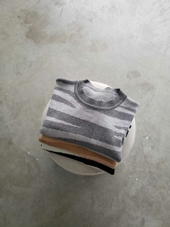 SWEATER TEJIDO EN DOBLE HEBRA DE BREMER DISENO CEBRA - SWEATER BELLA - tienda online