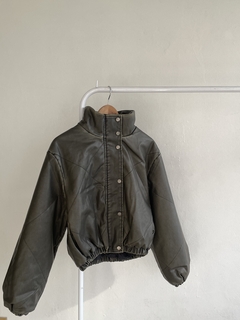 BOMBER CUERO PU GASTADO - BOMBER PARIS - comprar online