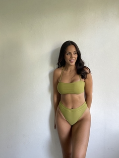 Imagen de BIKINI TOP RECTO PARA ATAR Y BOMBACHA TIRO ALTO - BIKINI LENA