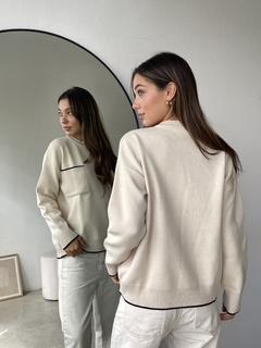 SWEATER TEJIDO DOBLE HILO BREMER CON BOLSILLO COMBINADO MORLEY - SWEATER MADDY