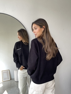 SWEATER TEJIDO DOBLE HILO BREMER CON BOLSILLO COMBINADO MORLEY - SWEATER MADDY en internet