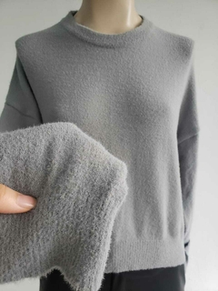 Imagen de SWEATER BASICO TEJIDO HILO CHENILLE - SWEATER ORIANA