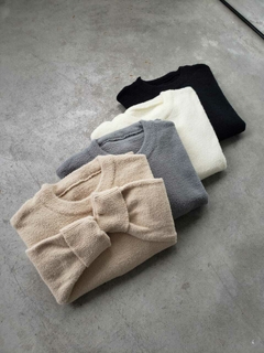 Imagen de SWEATER BASICO TEJIDO HILO CHENILLE - SWEATER ORIANA