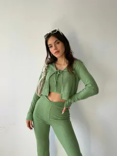 SAQUITO CORTO DE LANILLA MORLEY FRISADO CON TIRAS PARA ANUDAR — LUNA