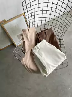 Imagen de GANGA - PANTALON SASTRERO TWILL RECTO - SCARLET