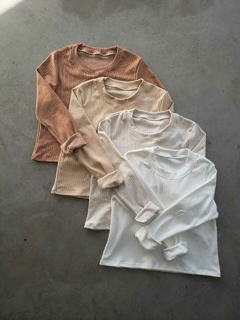 PACK X 3 - Remera IRIS - Dasom | MAYORISTA