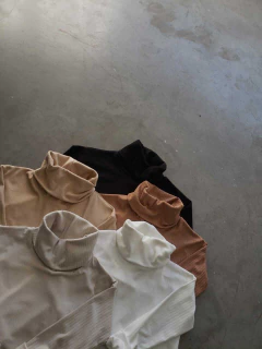 PACK x 3 - Poleron LEA (info y stock disponible debajo de foto) - Dasom | MAYORISTA