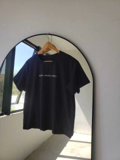 OFERTA X 2 - REMERA AMORE (info y stock disponible debajo de foto) en internet