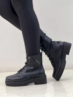 BOTA VIA MARTE 04/2024 005-001 PRETO - comprar online