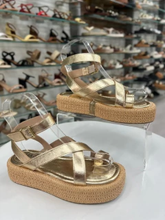SANDALIA PAPETE FLATFORM SOLADO EM RÁFIA S757.634756 CHAMPAGNE - HARTY CALÇADOS