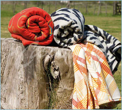 Pack x3 mantas estampadas love and home 1 1/2 PL