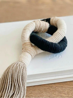 Imagen de ADORNO DE MESA TEXTIL