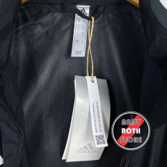 Imagen de campera rompeviento 2022