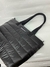 Bolsa Puffer Tote Preto Matelassê com Zíper Pacta na internet