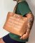 Bolsa Puffer Tote Marron Matelassê com Zíper Pacta - comprar online
