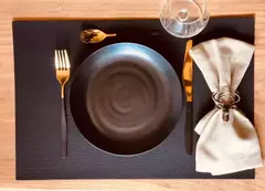 Plato De Sito Mantel Individual Reversible Negro en internet