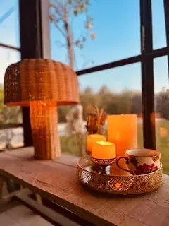 Lámpara De Mesa De Rattan Velador Hamptons en internet