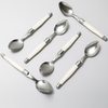 Juego X 12 Cucharas De Té Laguiole Color Crudo / Hueso en internet