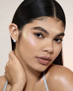 SHE GLAM - CHROMA GLOW BLOOM LIQUID HIGHLIGHTER | STARDUST en internet