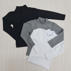 MEDIA POLERA DE ALGODÓN - NEGRA en internet