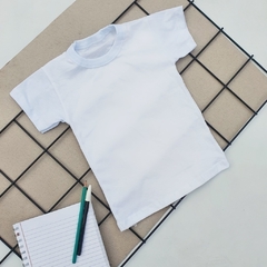 REMERA ESCOLAR JUVENIL BLANCA