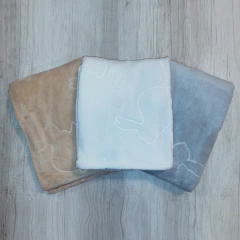 BLANCO INFANTIL MANTA RECIBIDORA POLAR CONEJO