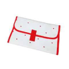 HAPPY LITTLE MOMENTS BOLSO CATA CORAZONES ROJO en internet