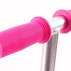 RAINBOW MONOPATIN WIND CON CASCO CODERAS Y RODILLERAS ROSA - Childs Especialistas en Bebes