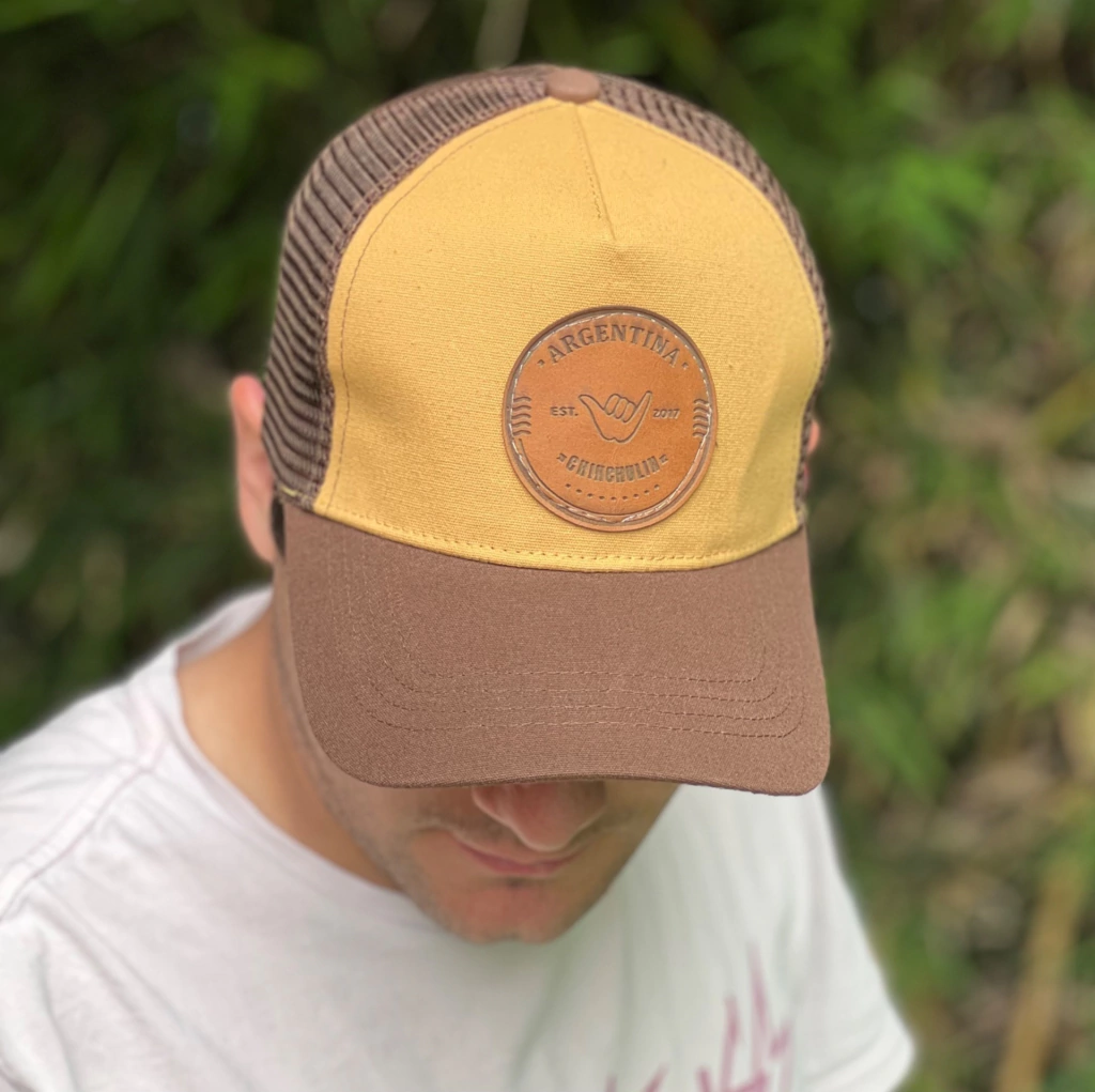Gorra Marron Queñi