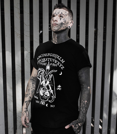 Camiseta Ouija Black - comprar online