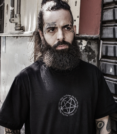 Camiseta Born to Raise Hell - comprar online