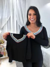 T shirt preta manga longa pedra gola mãe e filha
