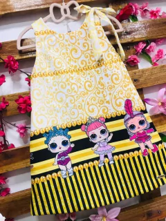 Vestido lol amarelo barra listra preta laço manga infantil