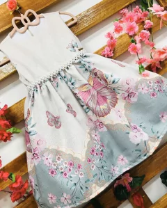 Vestido borboleta flores claro pérolas infantil