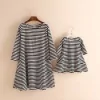 Vestido listrado trapézio bolso manga 3/4 - comprar online
