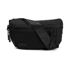 Riñonera Kyma Troya negra impermeable calidad hombre mujer