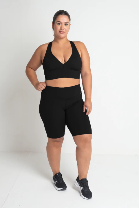 Bermuda Básica Essencial UV Plus Size - comprar online