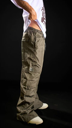 Pantalón MOM- DARK FUTURE en internet