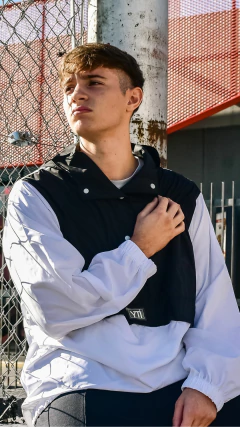 Imagen de ANORAK BLACK & WHITE