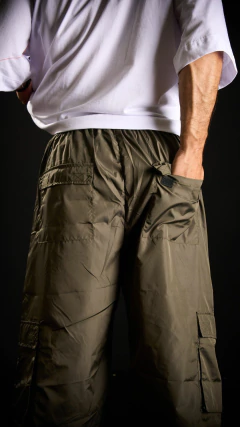 Pantalón MOM- DARK FUTURE - Yo te Importo 