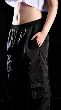 PANTALÓN MOM - DARK en internet