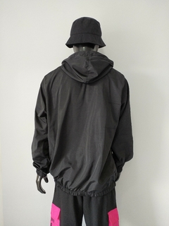 ANORAK DRAGÓN BLACK