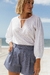 Blusa manga longa feminina, em algodão estilo laise, na cor branca, estilo social, mais larguinhas, mangas bufantes.